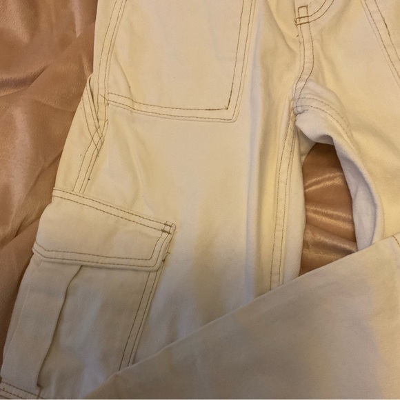 BDG skate Cream Multi-Pocket Cargo Pant size W24 L32 - Picture 7 of 16